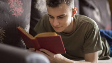 Photo of Si të balanconi dashurinë dhe studimet