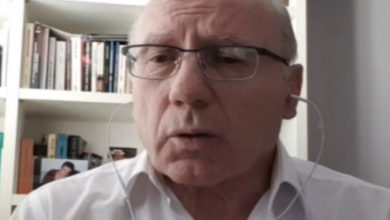 Photo of Pse ndodh që kur flenë bashkë njëri nga partnerët preket nga Covid dhe tjetri jo, na e thotë mjeku Genc Sulçebeu