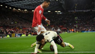 Photo of Ronaldon s’e mbajnë nervat, figurë e keqe në derbin e Anglisë