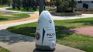 Photo of Njihuni me ‘robotin-oficer’ që patrullon rrugët në një qark të Los Angeles