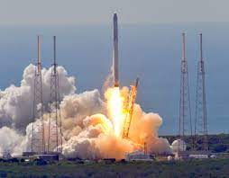 Photo of Musk vijon misionet për klientët, lëshon 105 satelitë të tjerë në hapësirë