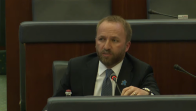 Photo of Tahiri: Ftesa e Kurtit ndaj Krasniqit tendencioze, nuk mendoj që PDK duhet me hi në kallëpin e VV-së