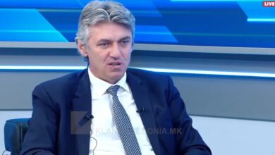 Photo of Sela uron 7 Marsin: Të gjithë mësuesit, të djeshëm e të sotëm, kanë në supe peshën e asaj dite dhe të tjerave më vonë që erdhën me jo më pak sakrificë edhe në historinë tonë më të re