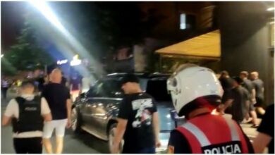 Photo of Mediat holandeze “i bien” italianëve: Shkatërruan Tiranën, plagosën 10 policë