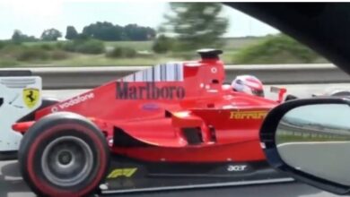 Photo of Me Ferrarin e Formula 1 në autostradë! Ndodh në Çeki, policia shpall në kërkim shoferin