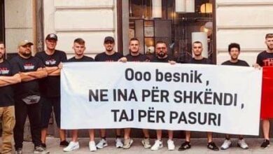 Photo of Plas keq te tifo grupi i ekipit shqiptar, të gjithë dalin kundër kryetarit: Do të tregojmë pisllëqet që ke bërë, ik sa më parë