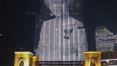 Photo of Burj Khalifa ndriçohet me portretin e Mbretëreshës Elizabeth