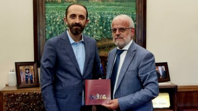 Photo of Talat Xhaferi do të hap ekspozitën e artistit Valmir Aziri