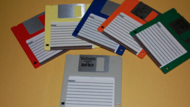 Photo of Floppy disqet, sot pothuajse askush nuk i përdor, por kjo është arsyeja pse ato përdoren gjerësisht në industrinë ajrore