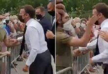 Photo of Një qytetar francez godet me shuplakë presidentin Macron. Momenti bëhet viral (VIDEO)