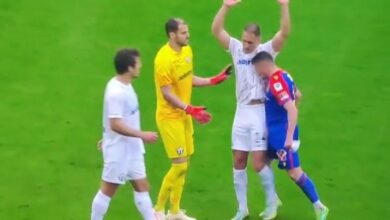 Photo of Xhaka në stilin e Zidane, godet me kokë kundërshtarin