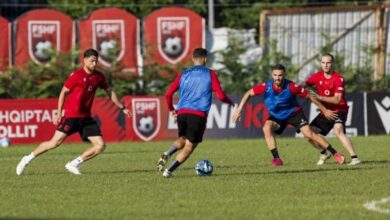 Photo of Asani dhe Asllani i bashkohen grupit, Shqipëria vijon përgatitjet para ndeshjes me Moldavinë
