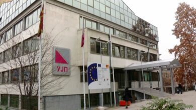 Photo of Skandali në DAP: Zyrtarët e shtetit ndihmuan grupin kriminal të “avullojë” miliona euro TVSH