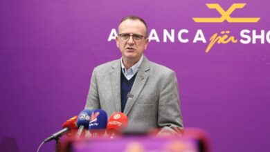 Photo of Taravari: Të gjithë shqiptarët sot kanë pësuar një humbje të madhe me largimin e një personaliteti të jashtëzakonshëm si Rexhep Qosja!