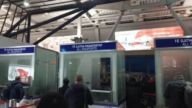 Photo of Aeroporti i Tiranës thyen rekord! 1.65 milionë pasagjerë vetëm në korrik, 58,805 pasagjerë në vetëm një ditë