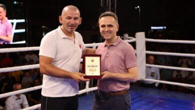 Photo of Organizatori i turneut më të madh të boksit: Kasami na gënjeu, na la pa mbështetje