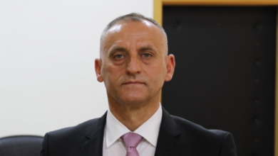 Photo of Mexhiti: Po e shkarkojmë Qendrën Klinike nga rrëmuja, terapi kronike do të japin edhe mjekët amë