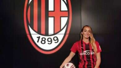 Photo of Kosovare Asllani s’del në foton e përbashkët të vitit të AC Milanit për shkak të serbit Luka Joviq