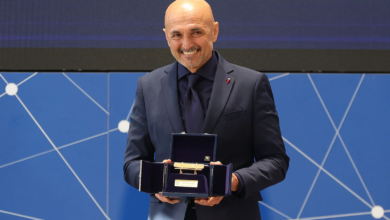 Photo of Fiton çmimin “Pankina e Artë”, Spalletti: Falënderoj lojtarët e mi te Napoli, vlerësimi më i madh për një trajner!