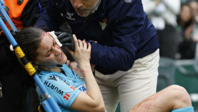 Photo of U përplas aksidentalisht me kameran, anësorja e LaLiga-s përfundon në spital