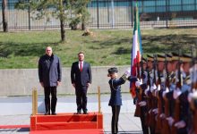 Photo of Ministri italian i Mbrojtjes pritet me ceremoni zyrtare, konfirmon mbështetjen në proceset e anëtarësimit në NATO dhe BE