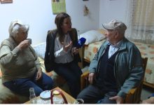 Photo of Zgjedhjet presidenciale/U votua në shtëpinë për përkujdesjen e të moshuarve “Nënë Tereza” në Shkup, nuk mungon as kënga