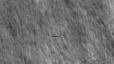 Photo of NASA “kap objektin që lëvizte me shpejtësi rreth hënës” – zbulojnë se për çfarë bëhet fjalë