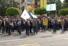 Photo of Protestojnë punonjësit e “Pyjeve Kombëtare” në Maqedoni, dy muaj nuk kanë marrë paga