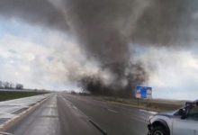 Photo of Pamje të një tornadoje në Nebraska ndërsa moti i keq godet zonën