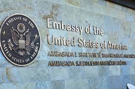 Photo of Ambasada e SHBA-së në Kosovë publikon numrat për raportimin e dhunës në familje