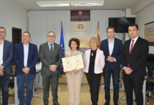 Photo of Gordana Siljanovska Davkova ka pranuar Certifikatën nga KSHZ-ja për kryetare të shtetit