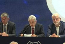 Photo of Ahmeti prezanton “marrëveshjen e xhentëllmenëve” me VLEN-in! Në qeveri vetëm me parti që mbështesin ndryshimet kushtetuese…