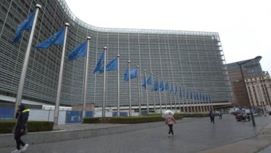 Photo of Komisioni Evropian fton Shkupin dhe Athinën t’i përmbahen marrëveshjes për ndryshimin e emrit