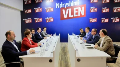 Photo of Ndryshimet kushtetuese, “nyje” në bisedimet mes VMRO-së dhe VLEN-it