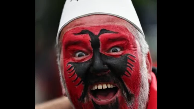 Photo of UEFA publikon në faqen zyrtare fotografi të tifozëve shqiptarë të ngjyrosur me shqiponjë