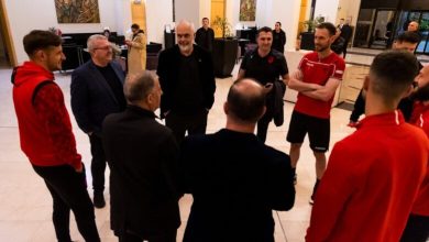 Photo of “Do të dalim me kokën lartë”, Edi Rama përgëzon lojtarët dhe tifozët për paraqitjen në Euro 2024