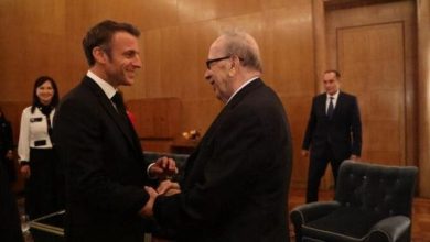 Photo of Presidenti Macron reagon për Kadarenë: Shkrimtari franko-shqiptar Ismail Kadare na la