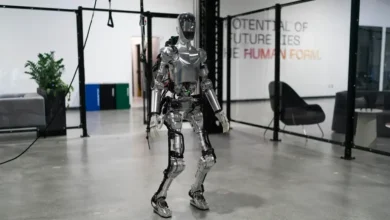 Photo of BMW teston robotë humanoidë në fabrikën e prodhimit në SHBA