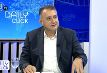 Photo of Rustemi demanton VLEN-in: Shpifje, nuk ka pasur asnjë tender për gardhe mbrojtëse gjatë mandatit tim