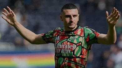 Photo of Një 18-vjeçar shqiptar në stol për Arsenalin në derbin me Tottenham/ Kush është Maldini Kacurri, talenti kuqezi që fitoi besimin e Artetës