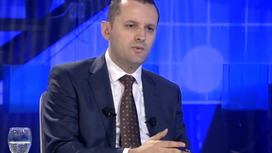 Photo of Faton Ahmeti: Ky nuk është sulm ndaj një partie, por ndaj një populli, ata që janë vendosur në institucione nuk përfaqësojnë shqiptarët – përfaqësojnë vetëm veten e tyre