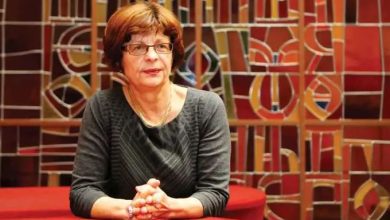 Photo of Qullavkova: Maqedonishtja të jetë e detyrueshme