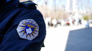 Photo of Arrestohen dy ish-pjesëtarë të Policisë në Zubin Potok, iu gjetën uniforma, armë e dokumente