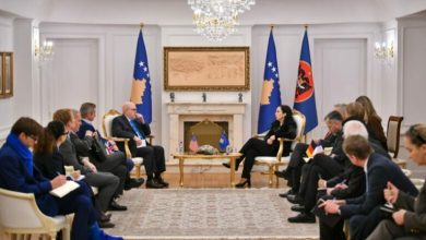 Photo of Shpërthimi në kanalin e Ibër Lepencit – presidentja Osmani takoi komandantin e KFOR-it, ambasadorët e QUINT-it dhe atë të BE-së