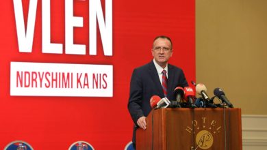 Photo of Shpërthen revolta në grupin e Taravarit në Kërçovë, fillojnë dorëheqjet