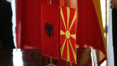 Photo of Korubin: Duhet parandalim i klimës anti-shqiptare, Seferi: Festimet e flamurit më shumë si protestë se sa si festë!