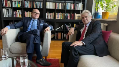Photo of Ali Ahmeti takoi ambasadorin norvegjez në Kroaci: Rajonit i duhet stabilitet dhe pajtim