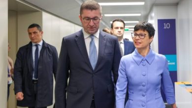 Photo of Mickoski nga Brukseli: Të gatshëm të diskutojmë për gjithçka, por ultimatume nuk pranojmë