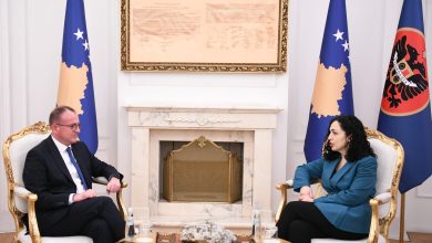 Photo of Taravari i kundërpërgjigjet Presidentes Osmani për të drejtat e shqiptarëve në MV