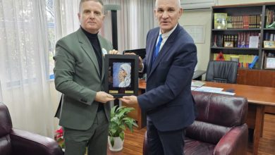 Photo of Dekani i Fakultetit Filologjik Prof. Dr. Berton Sulejmani, mori pjesë në seminarin ‘Shkodra në shekuj’